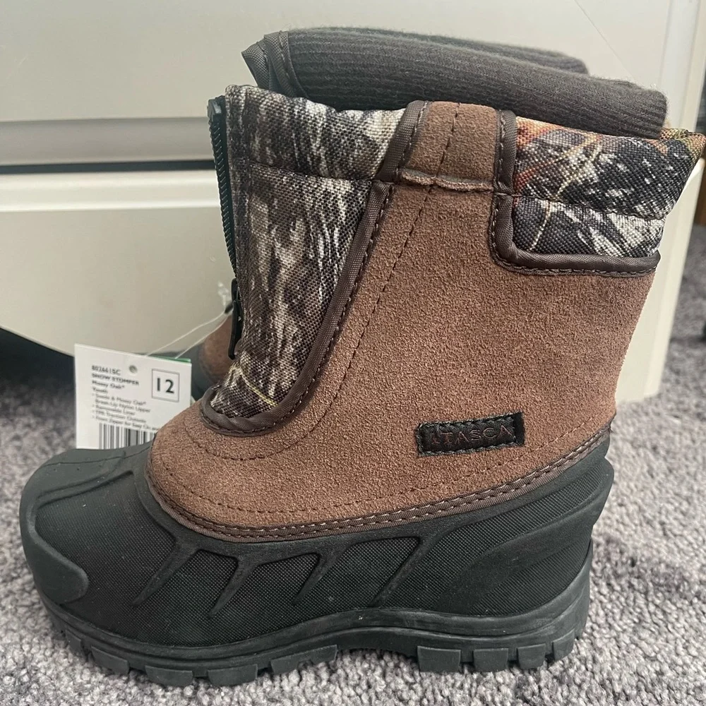 Itasca Snow Stomper Mossy Oak Winter Boots Child Size 12 NEW